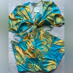 Touch of Nina Blue and Yellow Leaf Blouse